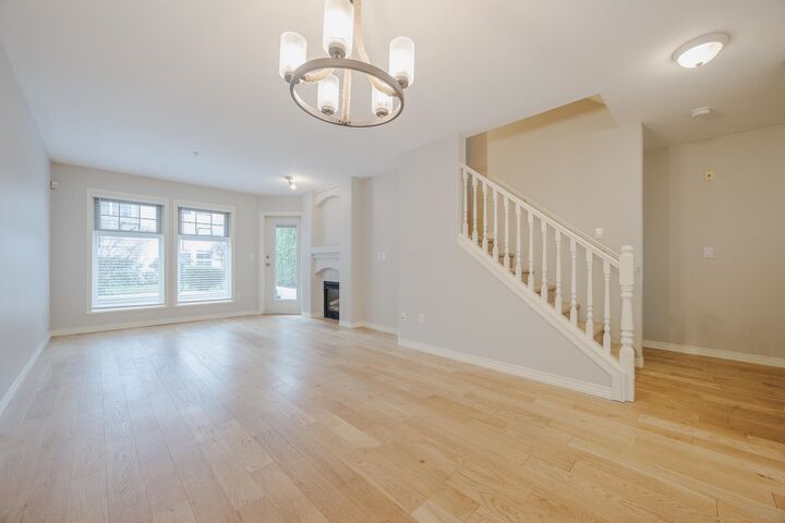 Property Photo: 15432 16A Avenue 16 BC V4A 1T3