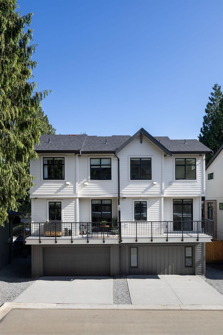 Property Photo: 2150 Rindall Avenue 10 BC V3C 0T8