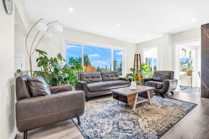 Property Photo: 300 W Balmoral Road BC V7N 2V3