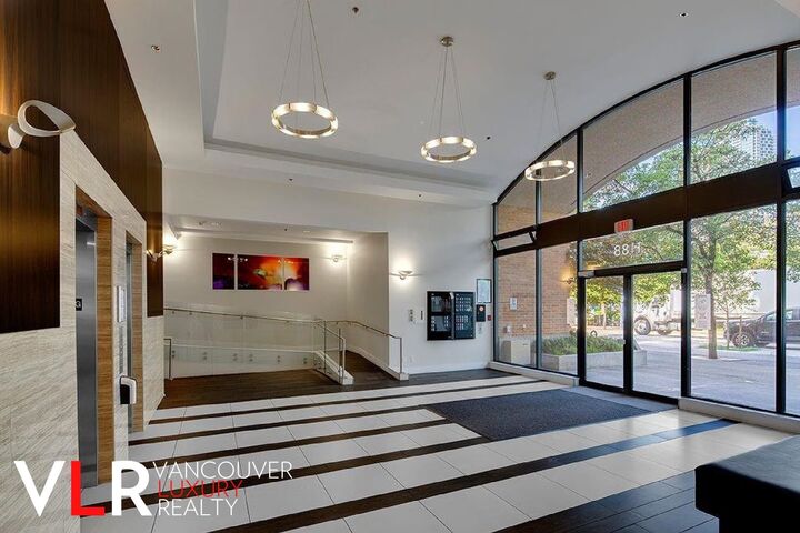 Property Photo:  1188 Richards Street 2002  BC V6B 3E6 