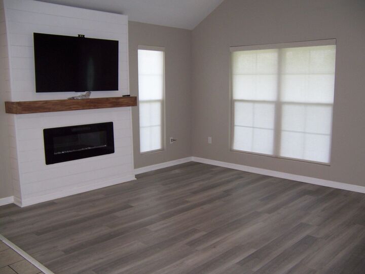 Property Photo:  300 Jennifer St  LA 70359 