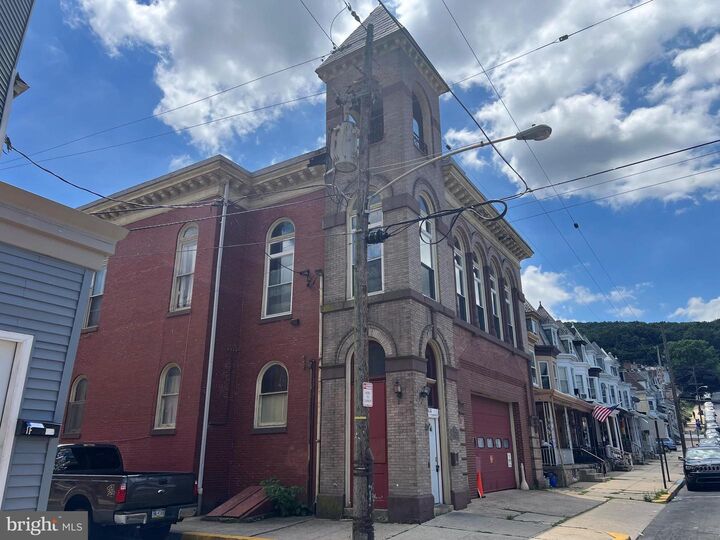 Property Photo: 433 S 15th Street PA 19602