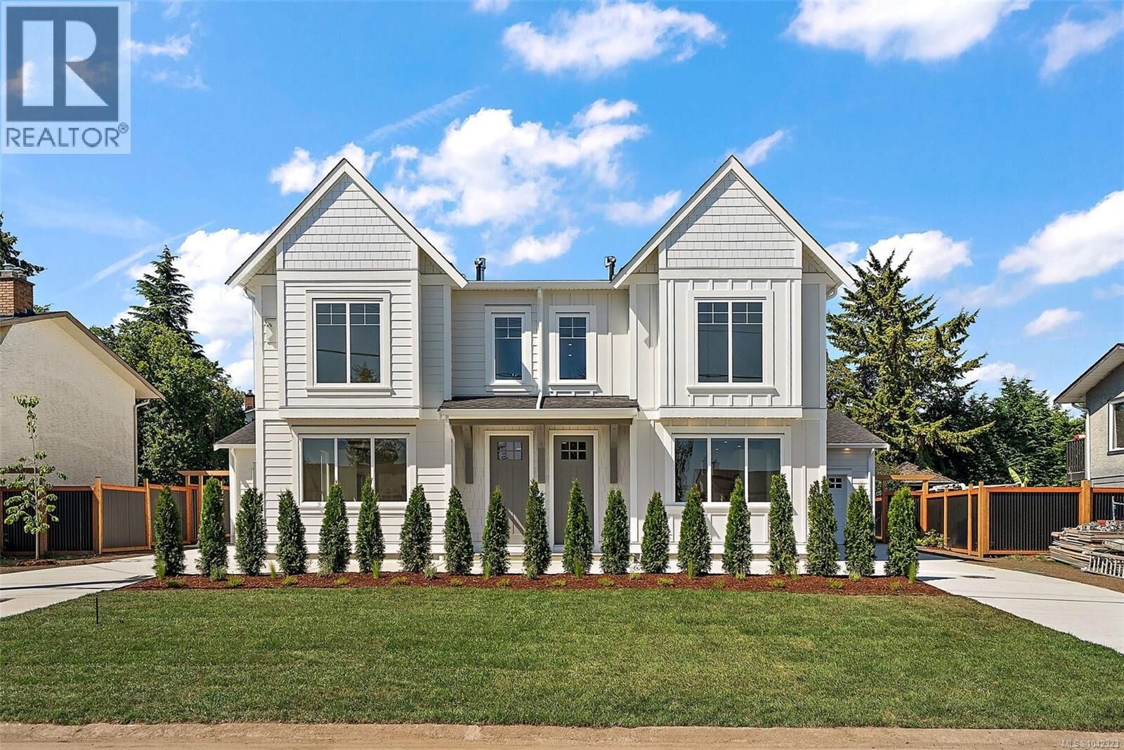 Property Photo: 1870 Doney Road 101 BC V8M 1K6
