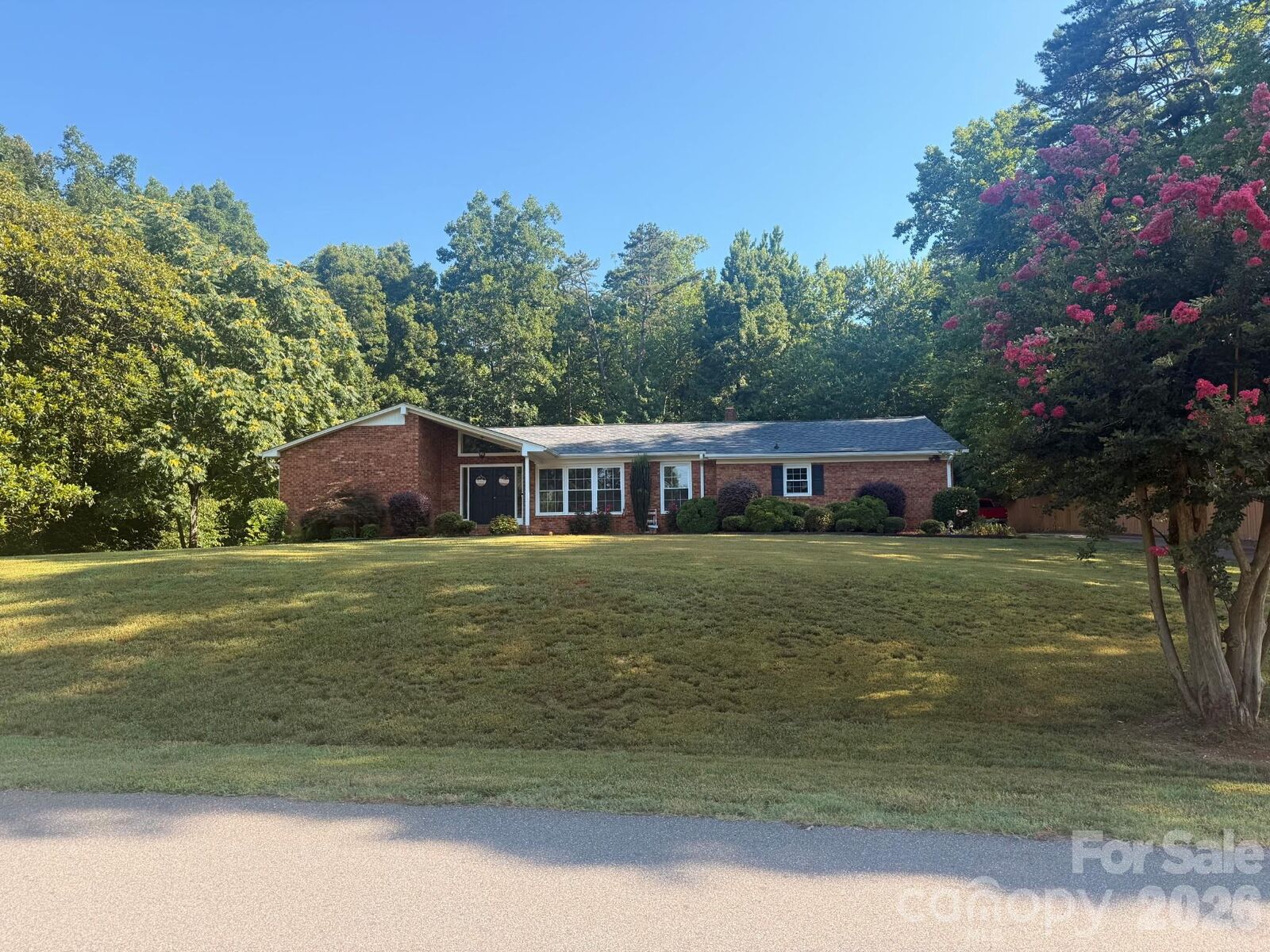 Property Photo: 116 Shadywood Lane NC 28677