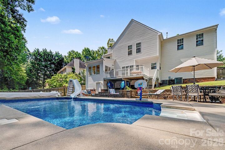 Property Photo:  1421 Moonstone Drive  NC 28105 