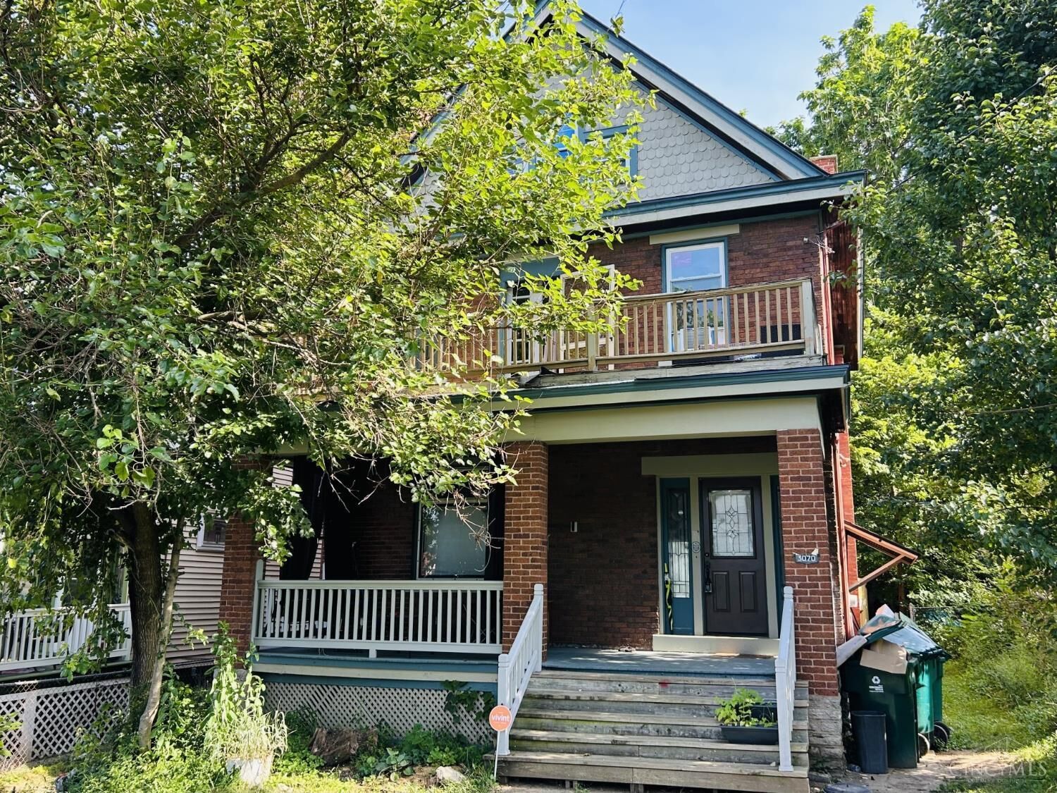 Property Photo: 3070 Wardall Avenue OH 45211