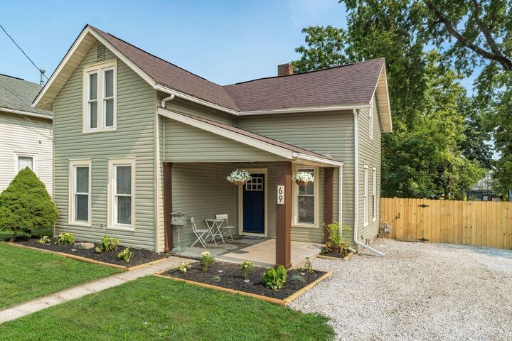 Property Photo:  69 Wallace Street  OH 43055 