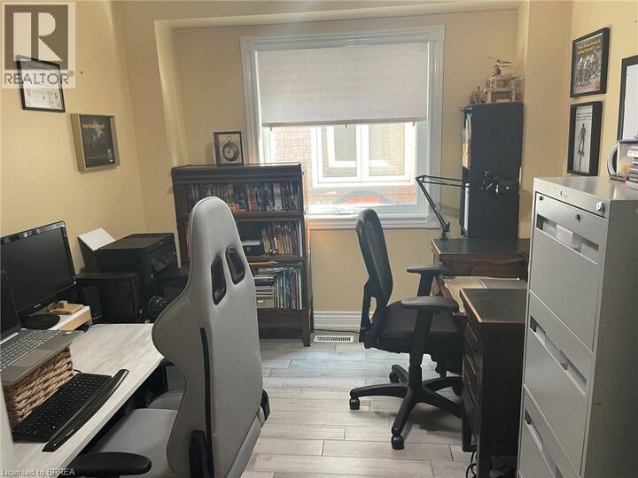 Property Photo:  30 Hollybush Street  ON L6R 1A5 
