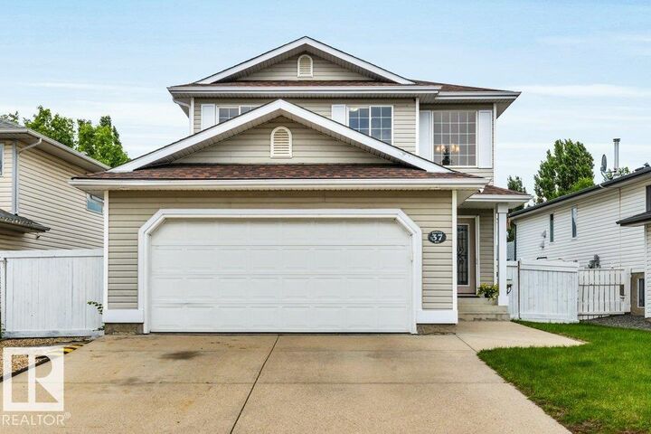 Property Photo: 37 Dorian Wy AB T8H 1Y2