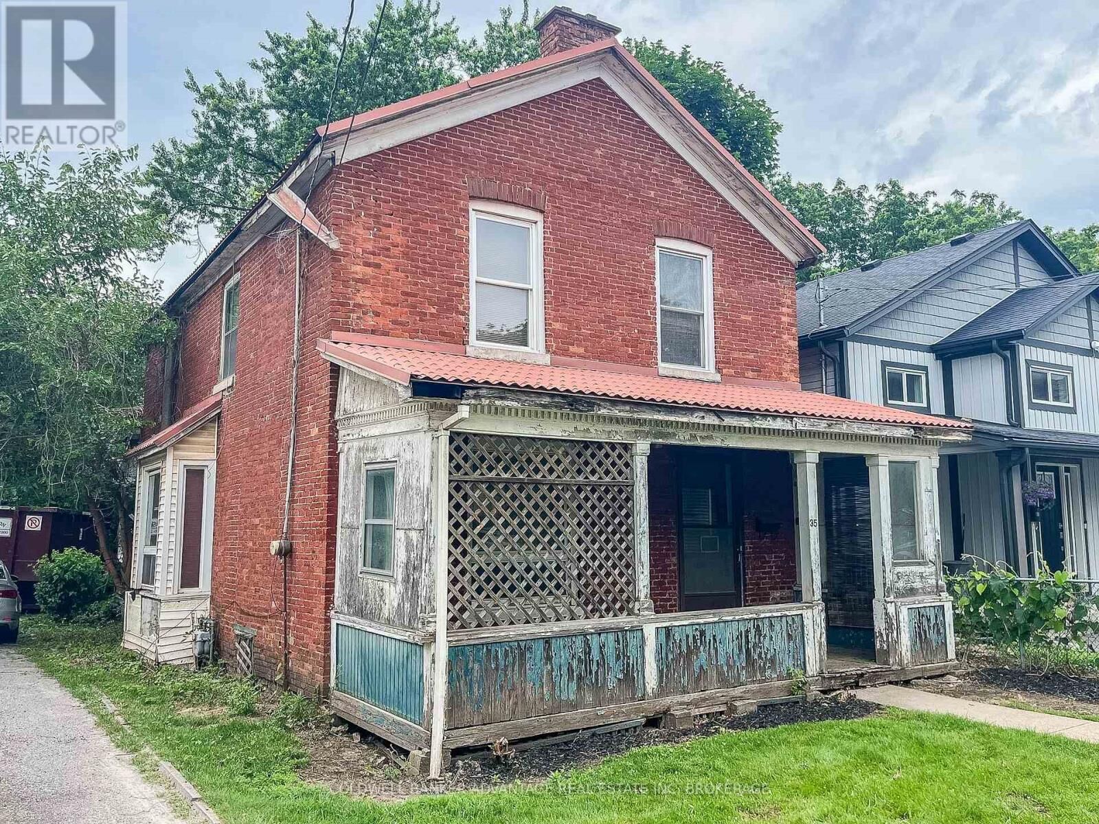 Property Photo: 35 Lake Street ON L2R 5W9