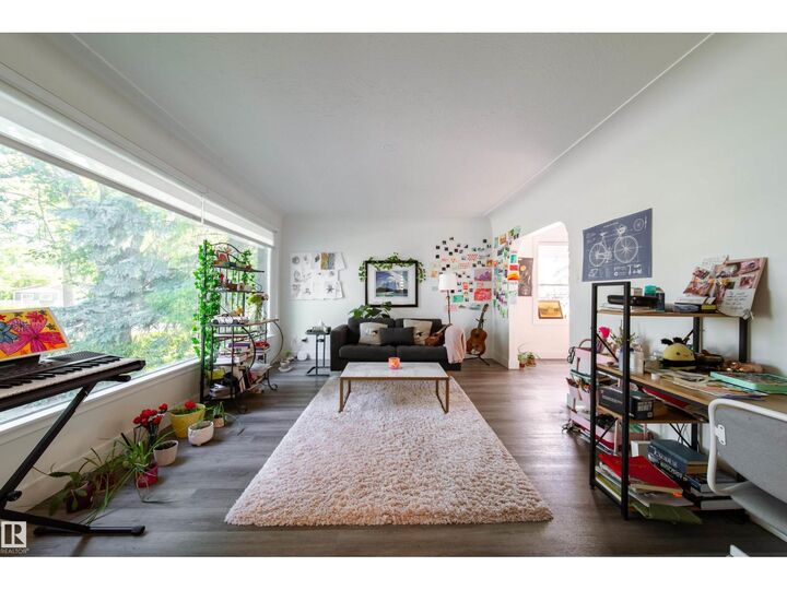 Property Photo:  10671 63 Av NW  AB T6H 1P7 