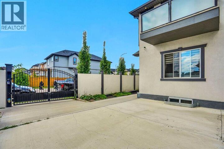 Property Photo:  332 Saddlemont Boulevard Northeast  AB T3J 0B4 