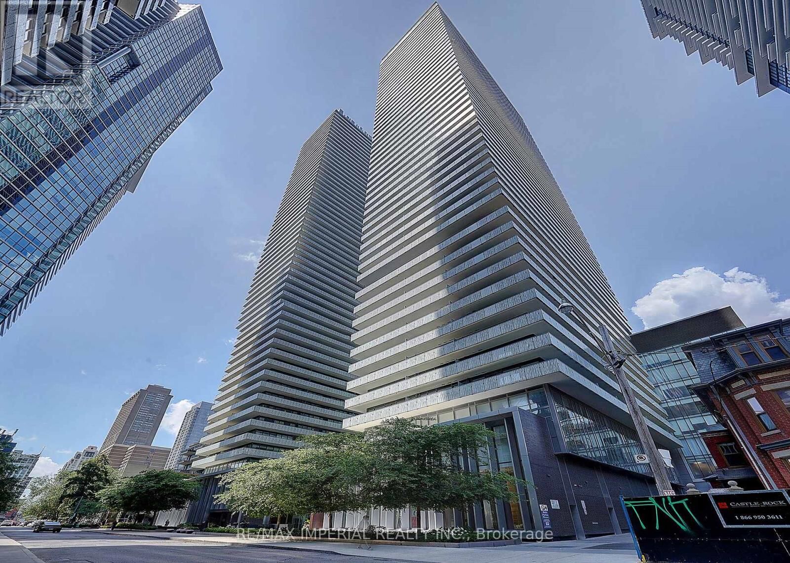 Property Photo: 50 Charles Street East Lph4907 ON M4Y 0C3