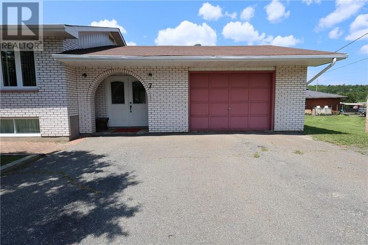 Property Photo:  7 Norvic Drive  ON P0M 3C0 