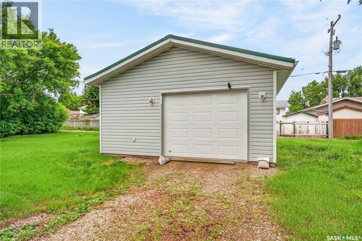 Property Photo:  229 Lendrum Street  SK S0E 1A0 