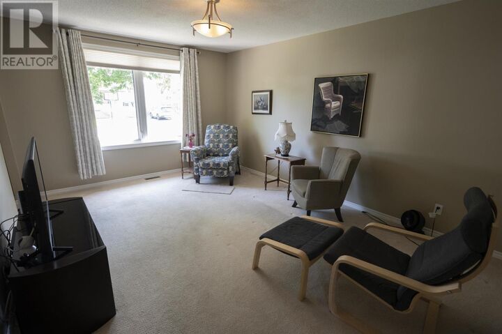Property Photo: 374 Morse Street ON P7A 1G5