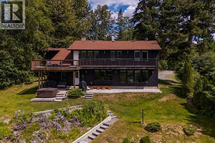 9875 Lakeshore Drive — photo 1