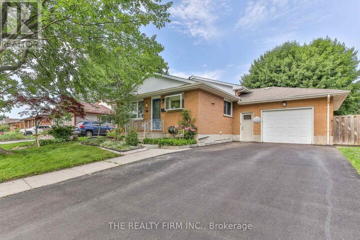 Property Photo: 13 Vanbuskirk Drive ON N5R 4Z1