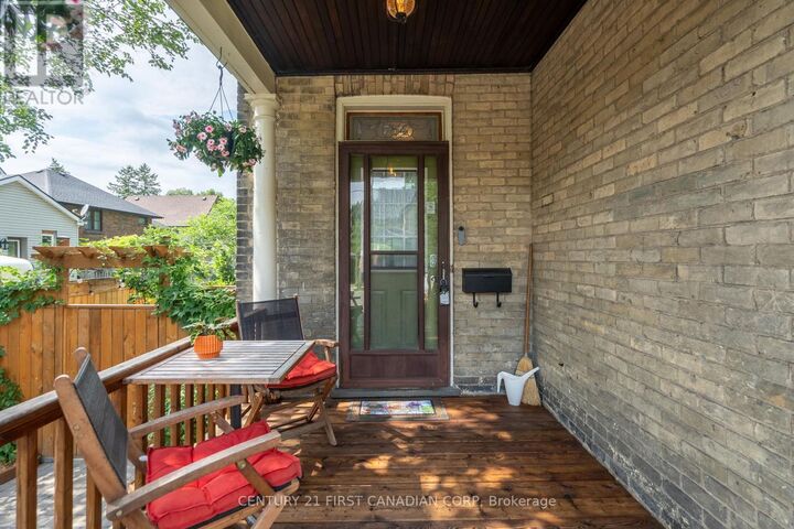 Property Photo:  754 Lorne Avenue  ON N5W 3K8 