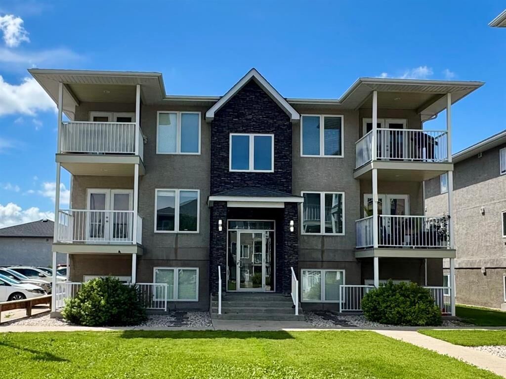 Property Photo: 37 Willow Street MB R5G 1J1