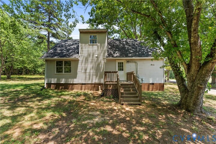 Property Photo: 28 Hunters Lane VA 23936