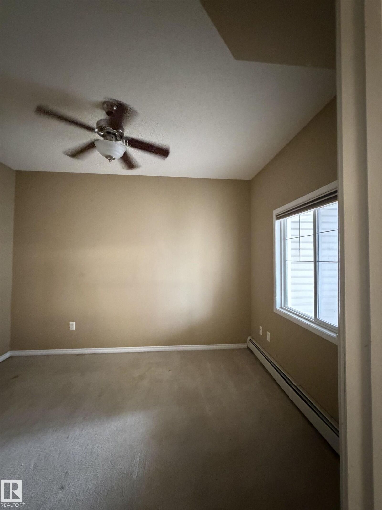 Property Photo:  16807 100 Avenue NW 128  AB T5P 4Z6 