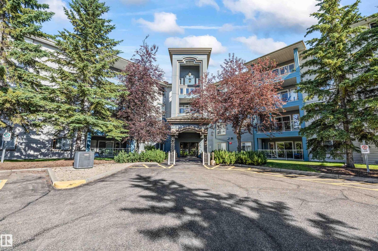 Property Photo:  70 Crystal Lane 104  AB T8H 1W6 