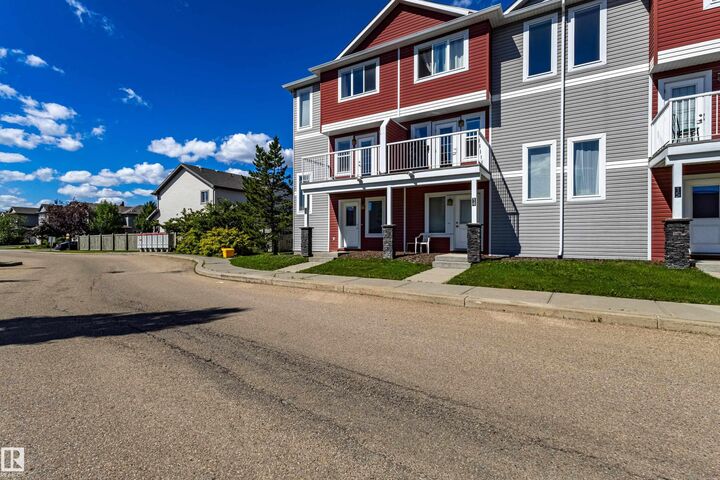 1816 Rutherford Road SW 13 — photo 1