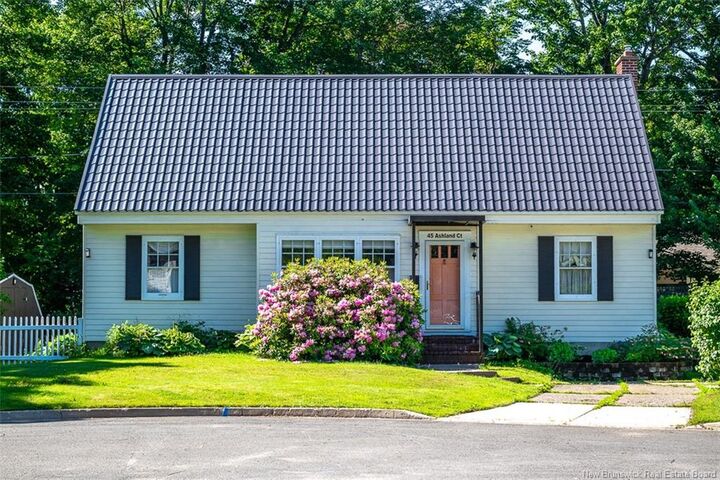 Property Photo: 45 Ashland Court NB E3B 2N8