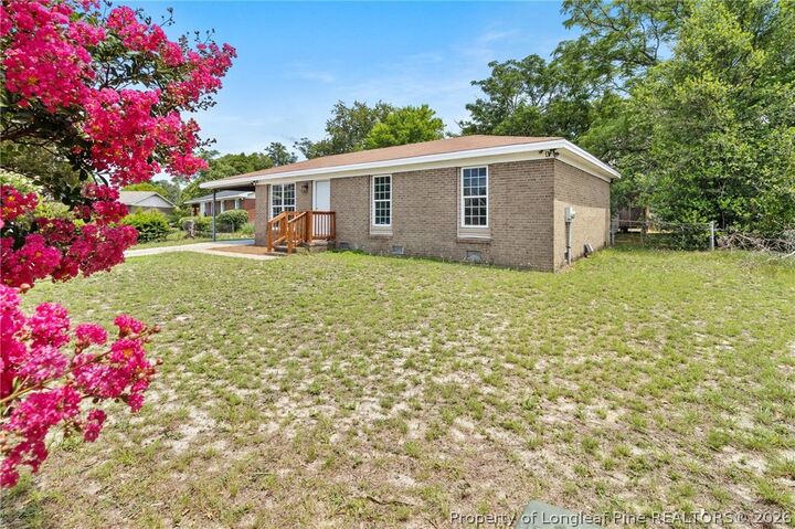 Property Photo: 5706 Demarest Court NC 28311