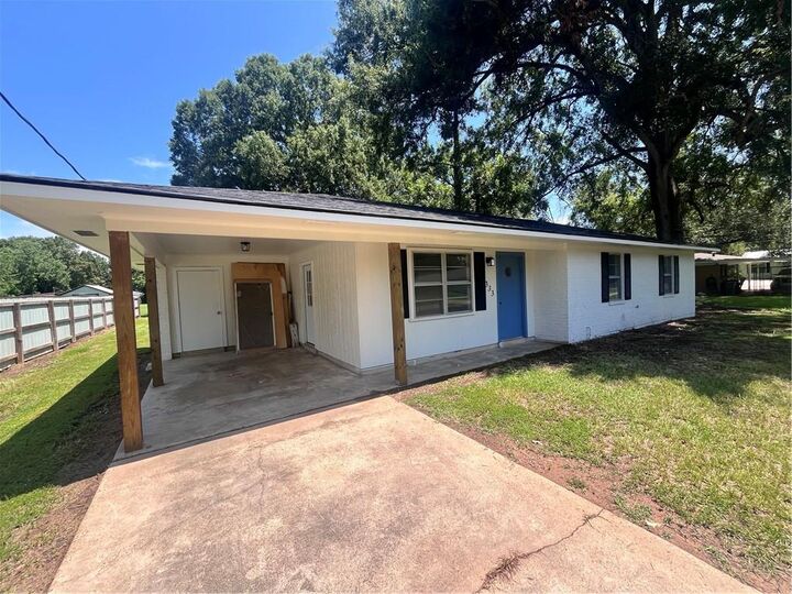 Property Photo: 333 Baudin Street LA 71351