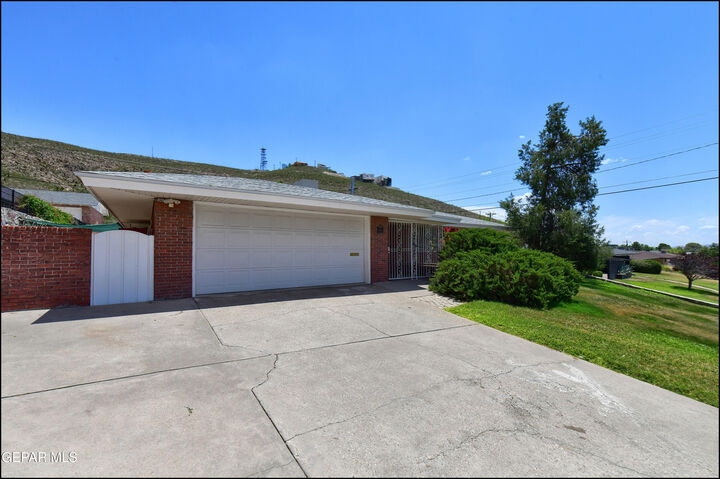 Property Photo:  4208 Okeefe Drive  TX 79902 