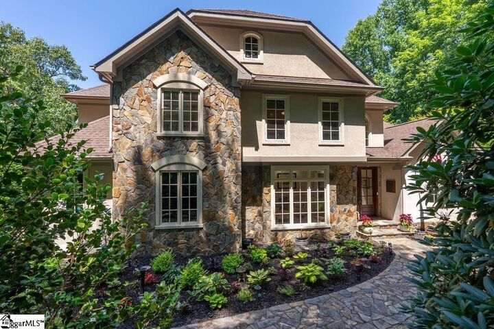 Property Photo: 921 High Knoll Way SC 29690