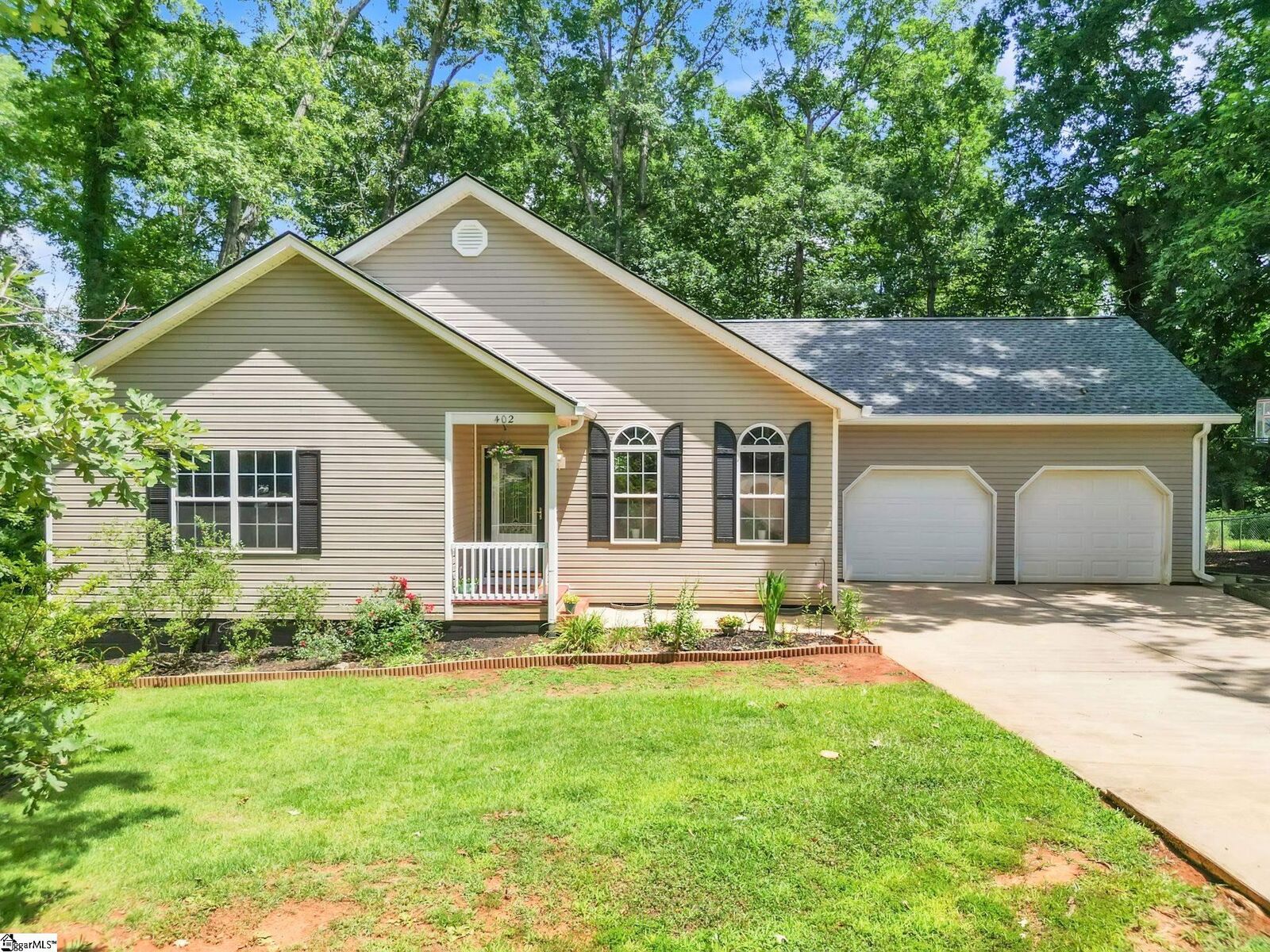 Property Photo:  402 Hamilton Forest Drive  SC 29640 
