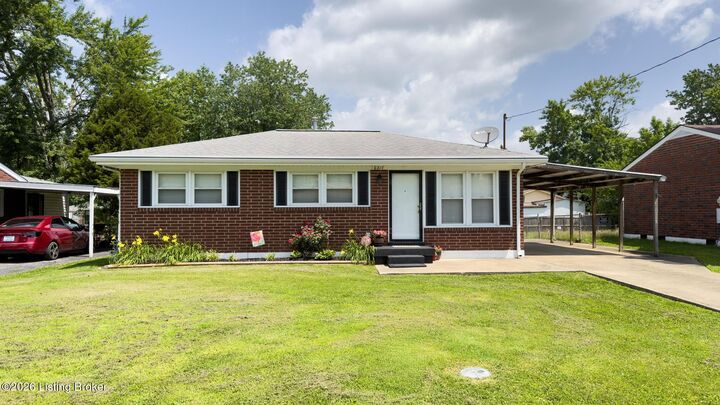 Property Photo: 6217 Hackberry Way KY 40229