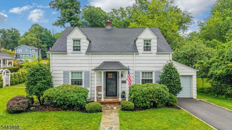 Property Photo: 11 Manor Rd NJ 07044