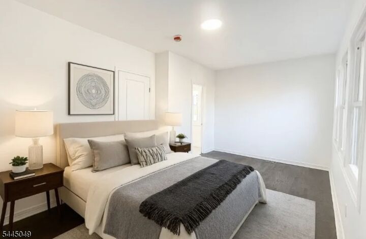 Property Photo:  298 Farrant Ter 1  NJ 07666 