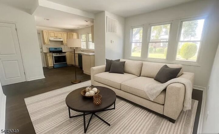 Property Photo: 298 Farrant Ter 1 NJ 07666