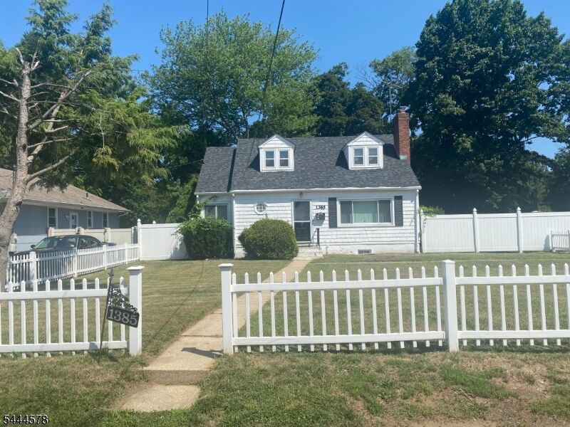 Property Photo:  1385 Belleview Ave  NJ 07060 