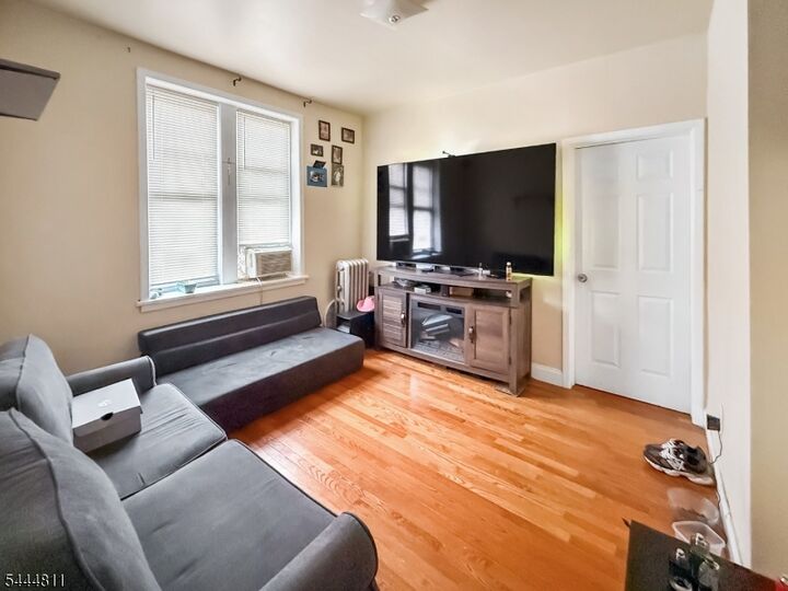 Property Photo:  245 Lakeview Ave 7  NJ 07011 