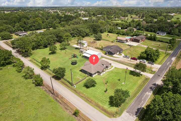 Property Photo:  4726 Smith Road  TX 77511 