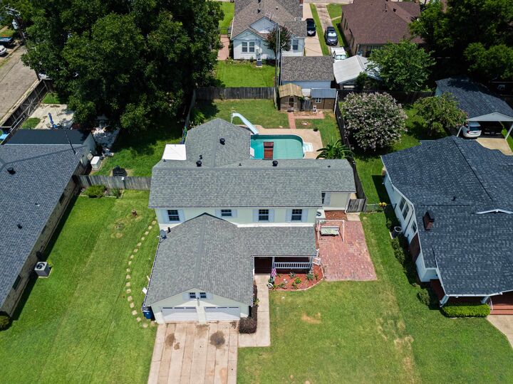 Property Photo: 403 E Merritt TX 75670