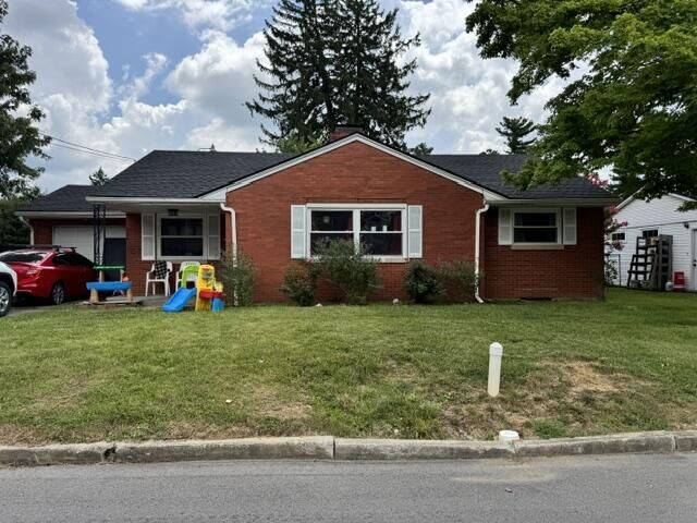 Property Photo:  524 Baker Court  KY 40475 