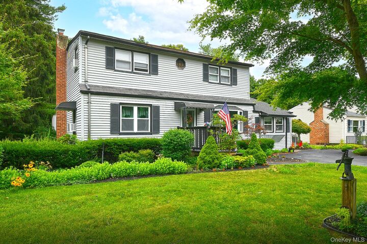 Property Photo:  11 Bonnybill Drive  NY 11720 