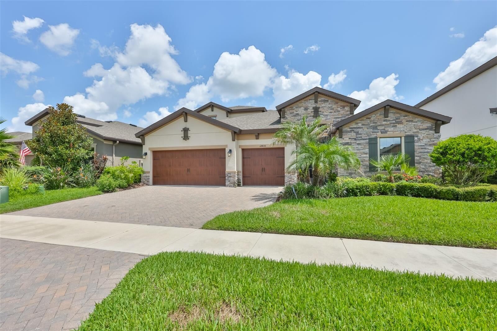 Property Photo: 12835 Satin Lily Drive FL 33579