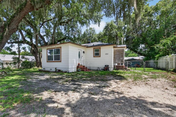 Property Photo: 1311 Sumter Street FL 34748