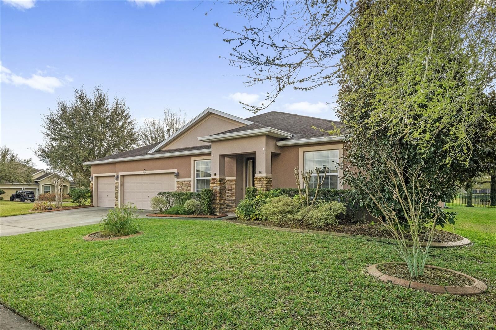 Property Photo: 2858 Rolling Hills Lane FL 32712