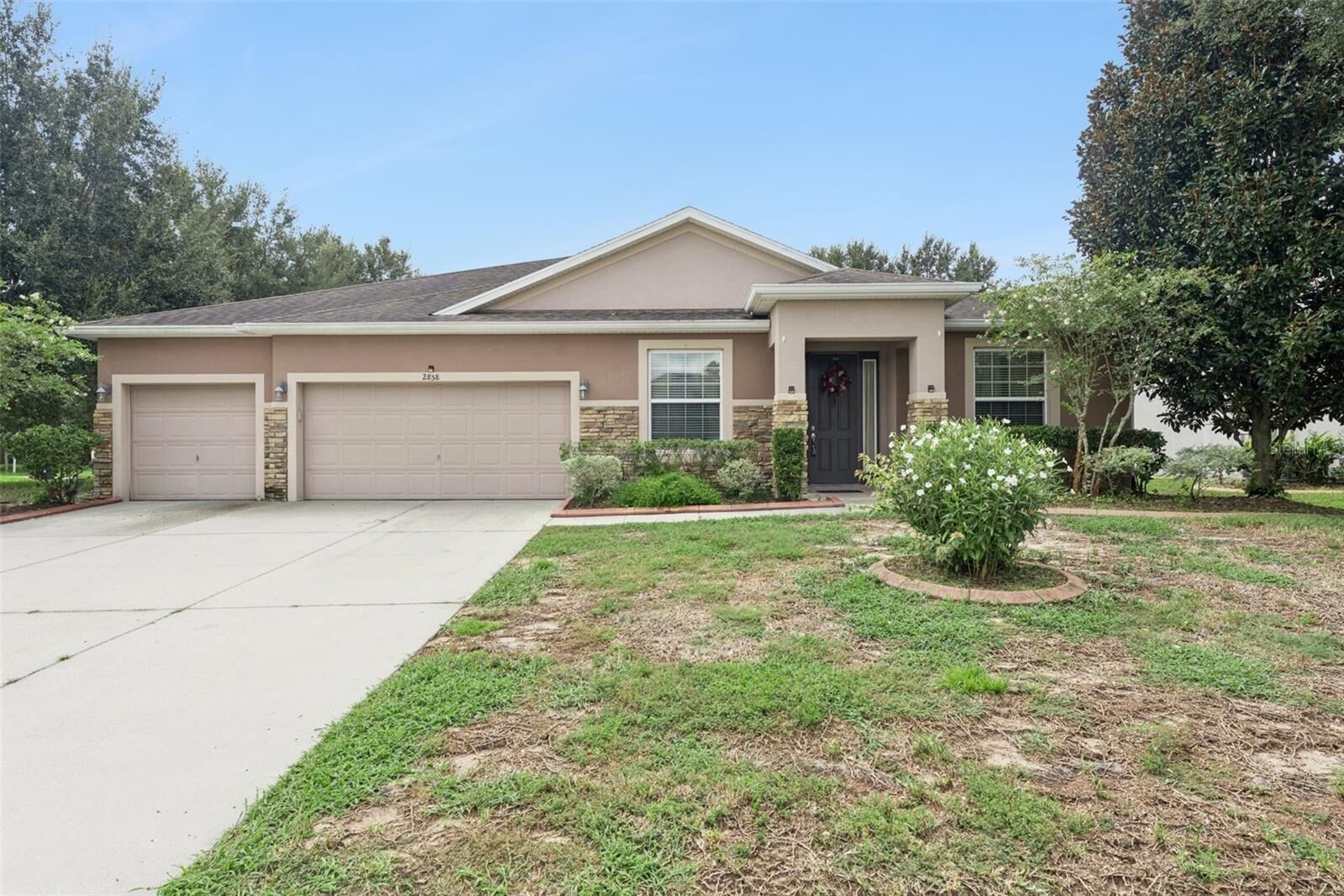 Property Photo: 2858 Rolling Hills Lane FL 32712
