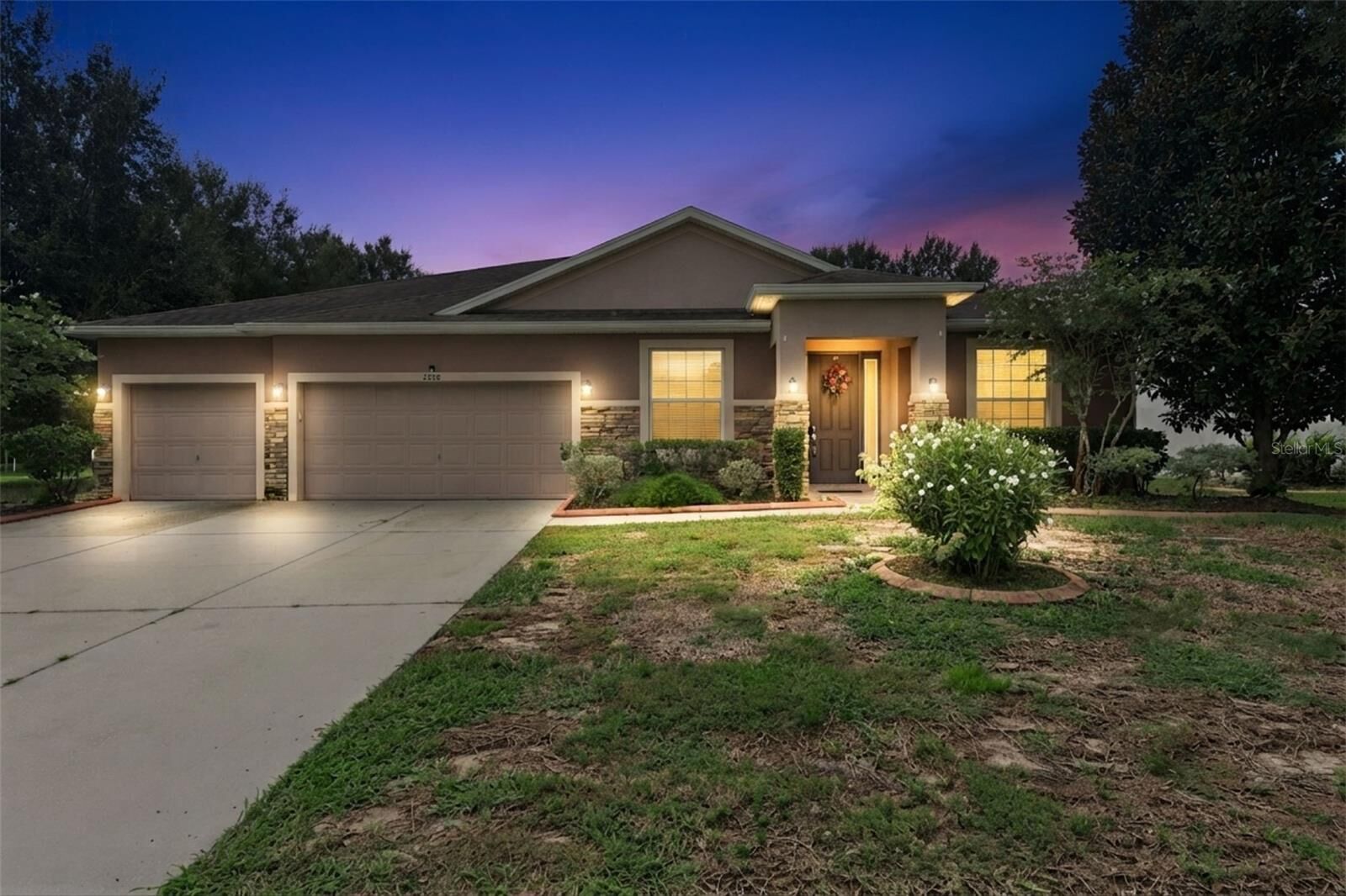 Property Photo: 2858 Rolling Hills Lane FL 32712