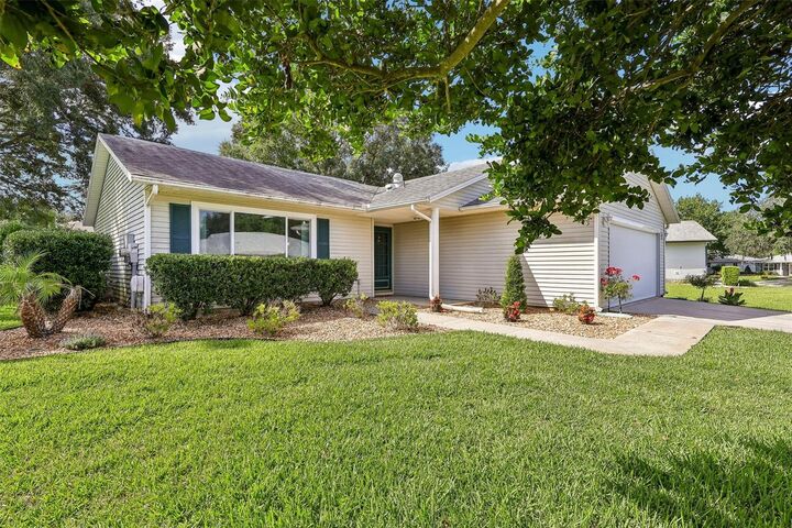 Property Photo: 27131 Racquet Circle FL 34748